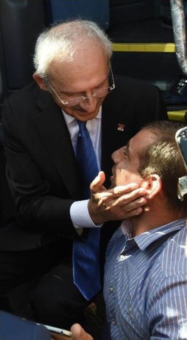 Kılıçdaroğlu, Engelli Vatandaşı Kırmadı