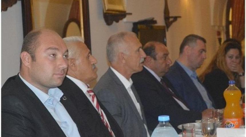 Chp&rsquo;li Adaylar Tanıtım Yemeğine Katıldı
