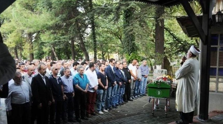 Tek Kurşunla İntihar Eden 2 Kişiden Gen&ccedil; Kız Bursa&rsquo;da Toprağa Verildi