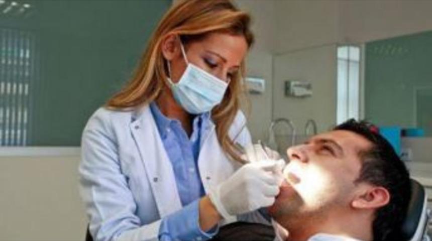 Çok Kahve İçmek Dişleri Sarartır