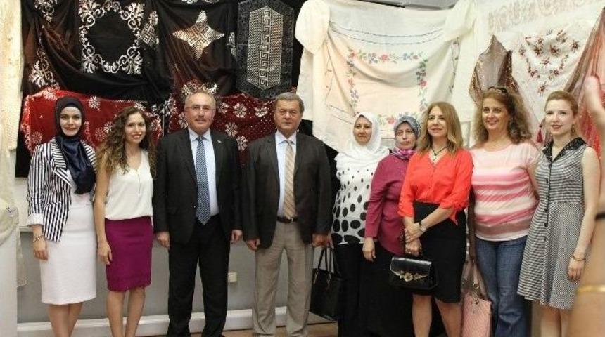 Kursiyerlerin Sergisi B&uuml;y&uuml;k İlgi G&ouml;rd&uuml;