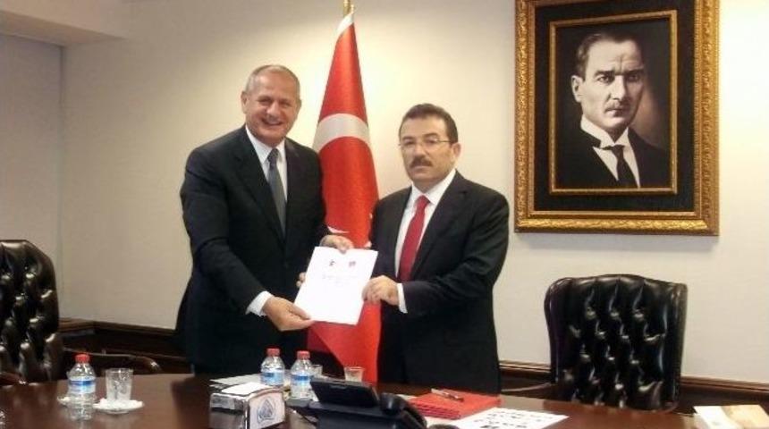 Belediye Başkanları Sorunlarını Bakan Altınok’a İletti