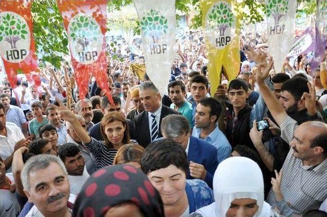 Hdp Gaziantep’te Seçim Bürosunu Kadınlar Açtı