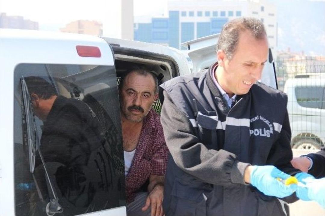 K&uuml;tahya&rsquo;da Silahlı Kavga: 2&rsquo;si Kadın 3 Yaralı