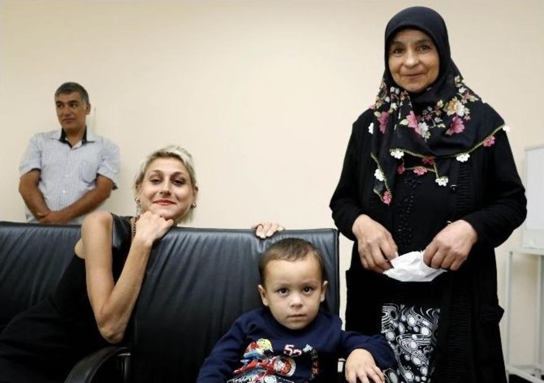 İkiye B&ouml;l&uuml;nen Karaciğer İle Hayata Tutundular