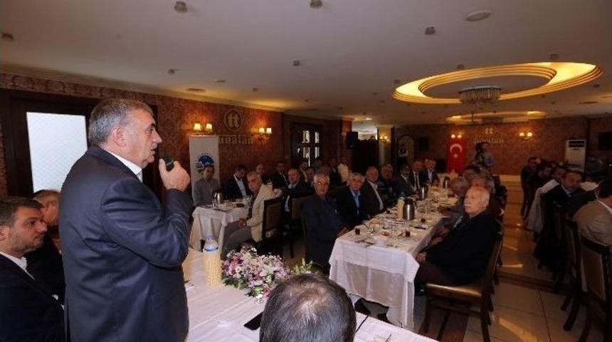 Başkan To&ccedil;oğlu, Serdivan&rsquo;da Muhtarlar İle Bir Araya Geldi