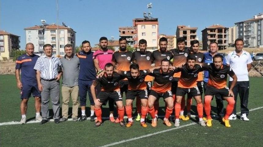Karak&ouml;pr&uuml; Belediyespor Gol Oldu Yağdı: 4-0