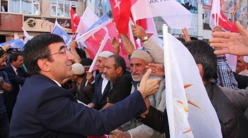 Başbakan Yardımcısı Yılmaz Bing&ouml;l&rsquo;de