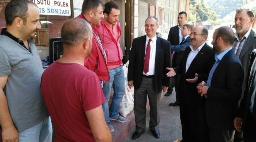 Gümrükçüoğlu Dernekpazarı’nı Gezdi