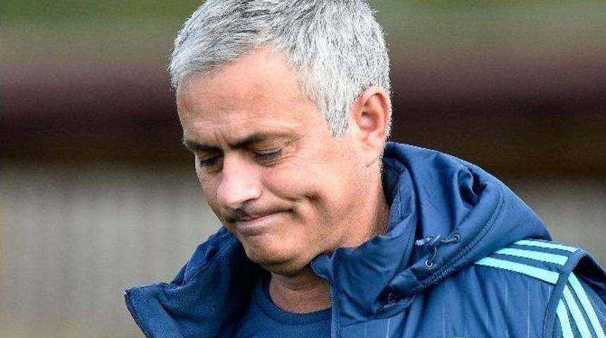 Mourınho&rsquo;ya 1 Ma&ccedil; Men Cezası