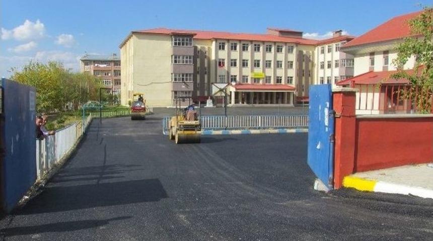 Eğitim Yuvalarına 2 Ayda 6 Bin 780 Ton Asfalt