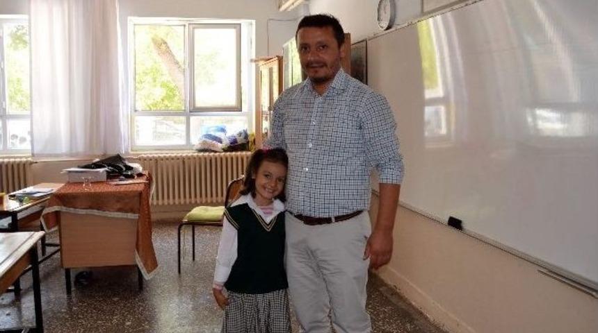 İş Adamı Akcan&rsquo;dan Eğitime Destek