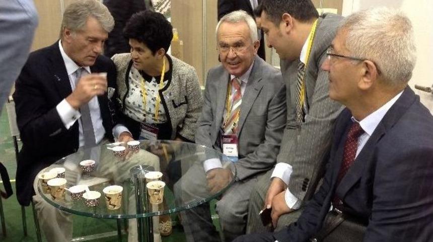 Yuş&ccedil;enko Muğla Arıcılık Kongresine Katılacak