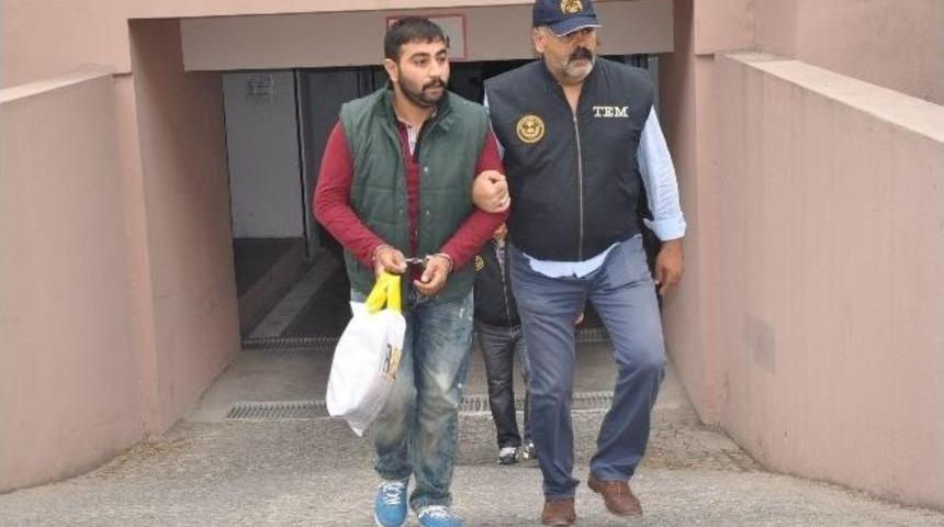 Ter&ouml;r Operasyonunda G&ouml;zaltına Alınanlar Adliyeye Sevk Edildi