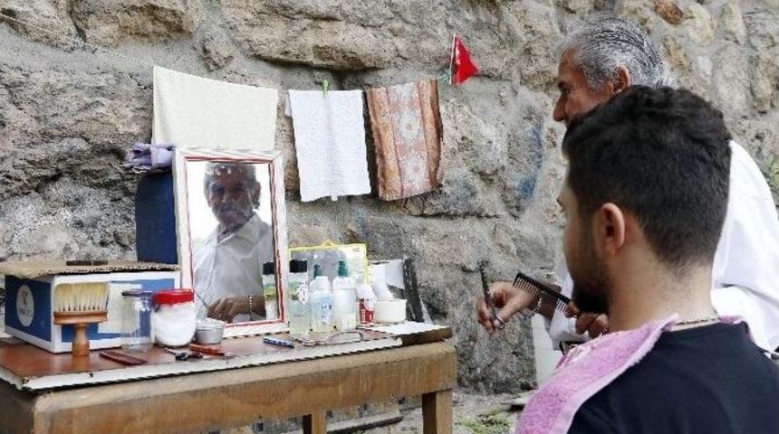 T&uuml;rkeş&rsquo;lerin Berberi Artık &ldquo;balık&ccedil;ı&rdquo; Tıraş Ediyor