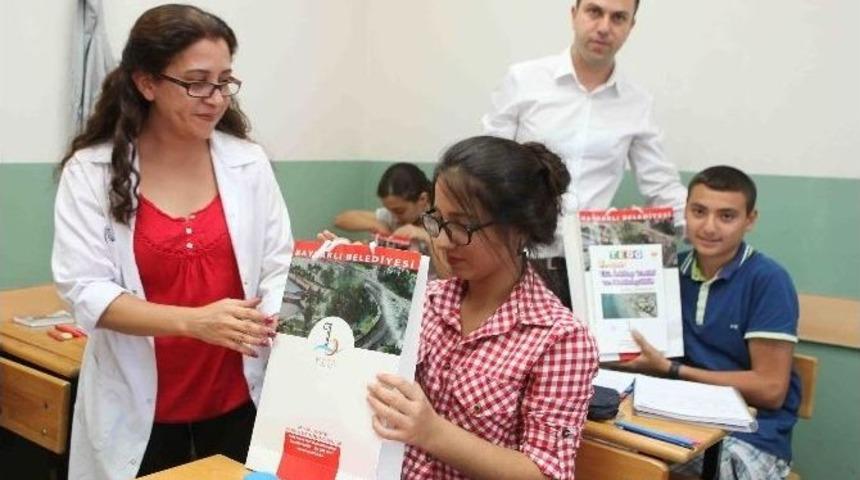 &Ouml;ğrencilere Kitaplar Baygem&rsquo;den
