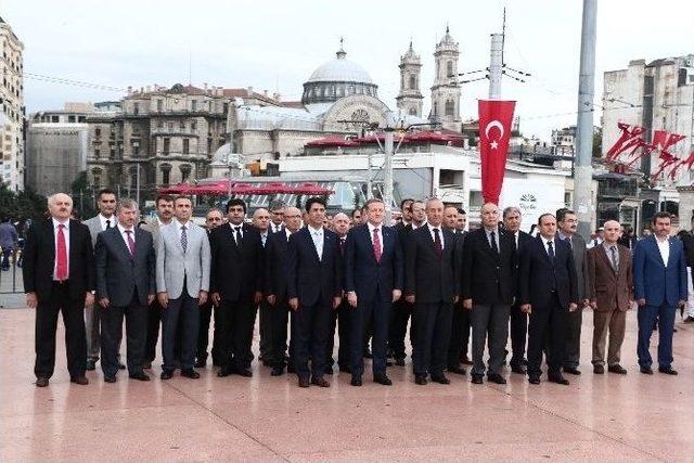 İstanbul’un Kurtuluşunun 92’inci Yıldönümü Taksim’de Kutlandı