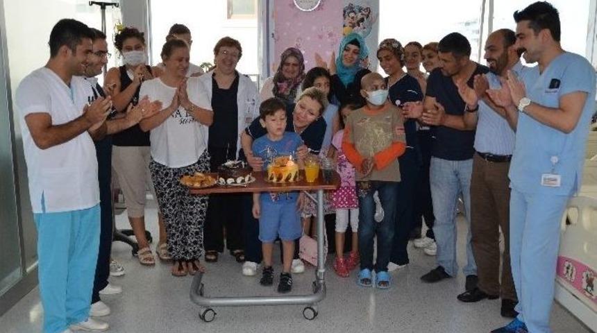 Minik Ulaş L&ouml;semiyi Yendi