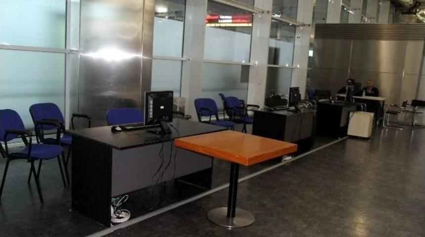 Atat&uuml;rk Havalimanı&rsquo;nda Se&ccedil;im Hazırlıkları Başladı