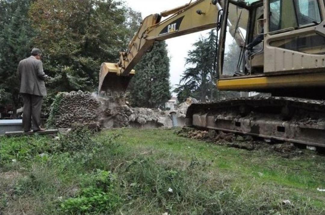 S&ouml;ğ&uuml;t&rsquo;e Sel&ccedil;uklu Mimarisinde Şadırvan