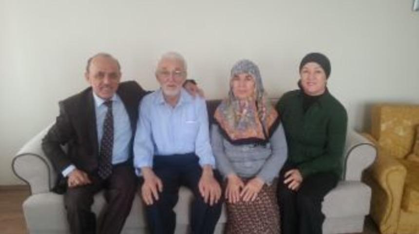 Başkan &Ouml;zt&uuml;rk Hac Geleneğini S&uuml;rd&uuml;r&uuml;yor