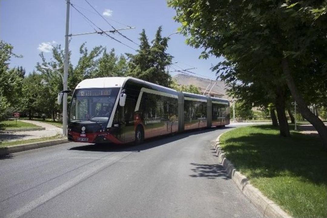 Yerli Tramb&uuml;sler D&uuml;nyaya A&ccedil;ıldı