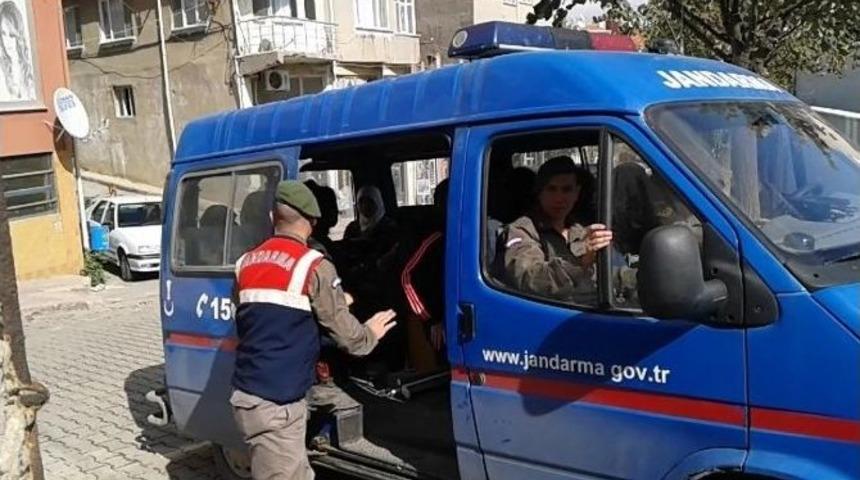 Tuzağa D&uuml;şen 43 Suriyeliye Jandarma Sahip &Ccedil;ıktı