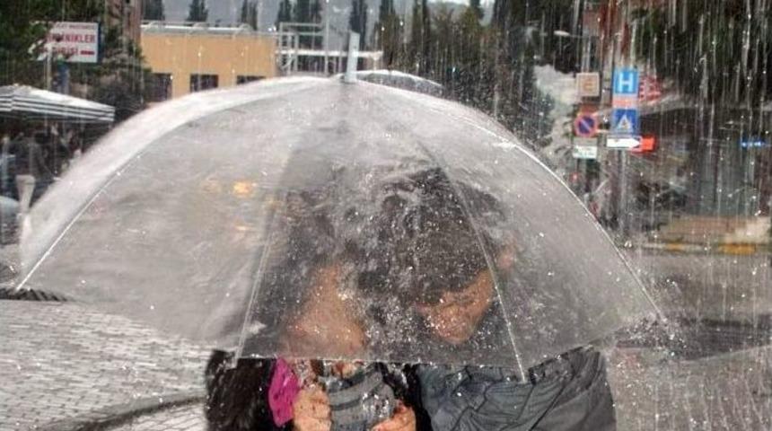 Aydın&rsquo;da Yağışlar Cumartesi Akşamı Etkisin Kaybediyor