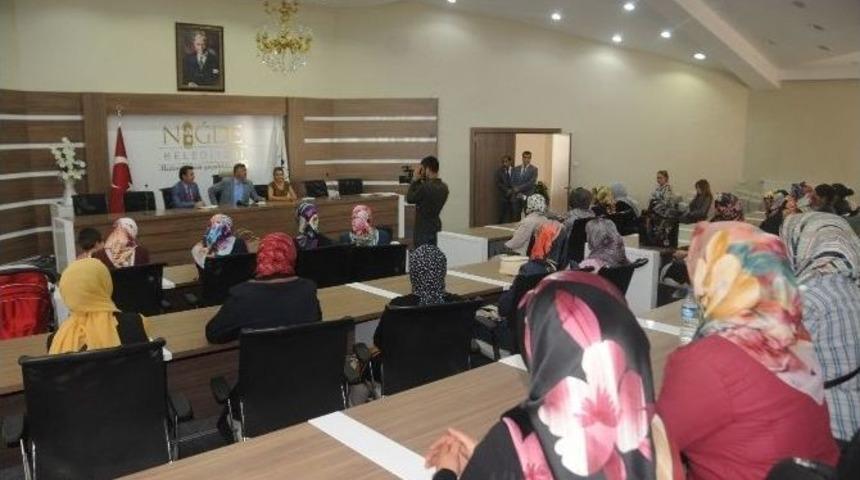 Niğde&rsquo;de Kursiyerler Aş&ccedil;ılık Sertifikalarını Aldı