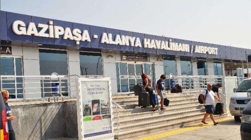 Gazipaşa Alanya Havalimanı&rsquo;nda Yolcu Sayısı Arttı