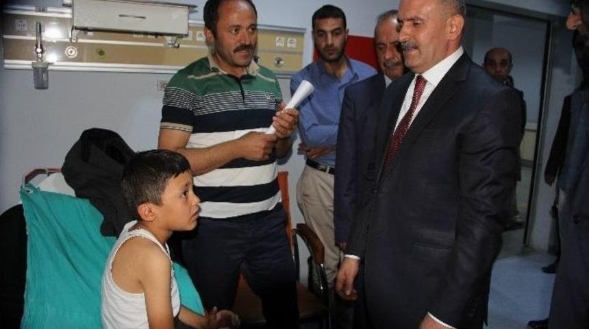 Ak Parti Van Milletvekili Kayat&uuml;rk&rsquo;ten Hasta Ziyareti