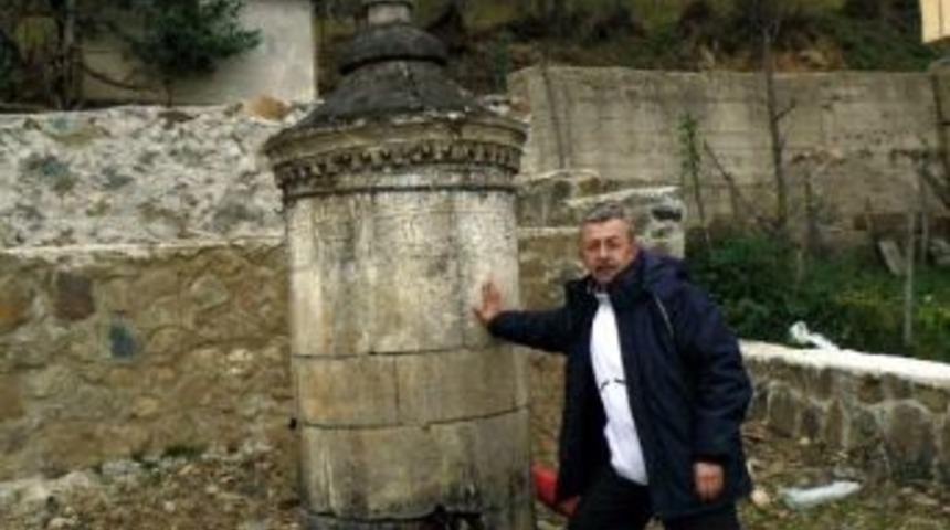200 Yıllık &Ccedil;eşme Zamana Direniyor