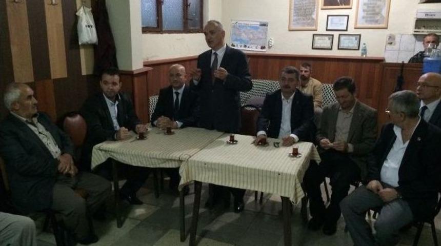 3 Vekil Adayı Bir Akşamda 23 K&ouml;y&uuml; Ziyaret Etti