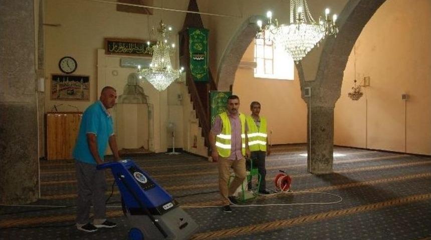 Silifke&rsquo;de Camiler G&uuml;l Suyu Kokacak