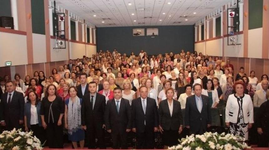 İzmirli G&ouml;n&uuml;ll&uuml;lerden Coşkulu T&ouml;ren