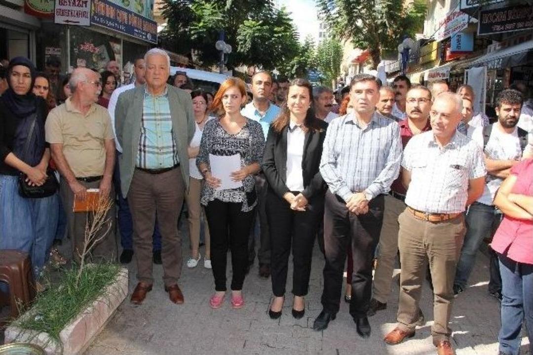 Mersin&rsquo;de Hdp 4. Sıra Adayının G&ouml;zaltına Alınması Protesto Edildi