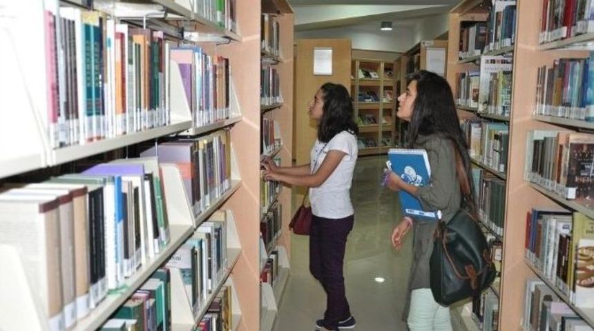 Adıyaman &Uuml;niversitesinin K&uuml;t&uuml;phanesi &Ouml;ğrencileri Bekliyor