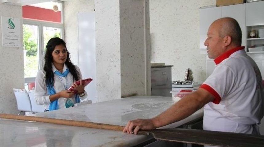 Merkezefendi Sorunları Kapıda Dinliyor