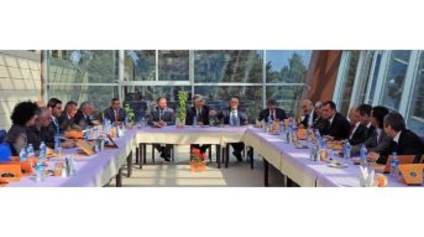 Ar&uuml;&rsquo;de Yeni Akademik D&ouml;nemin İlk Senato Toplantısı Yapıldı