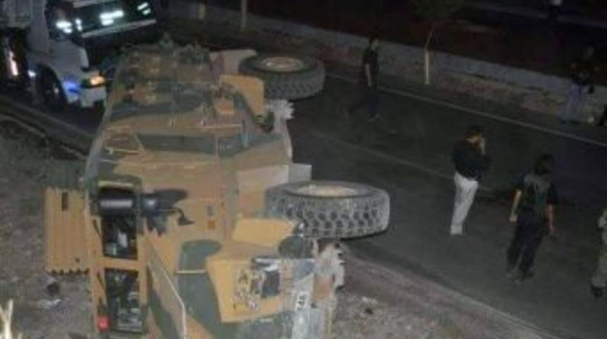 Şırnak&rsquo;ta Askeri Ara&ccedil; Kaza Yaptı: 13 Yaralı