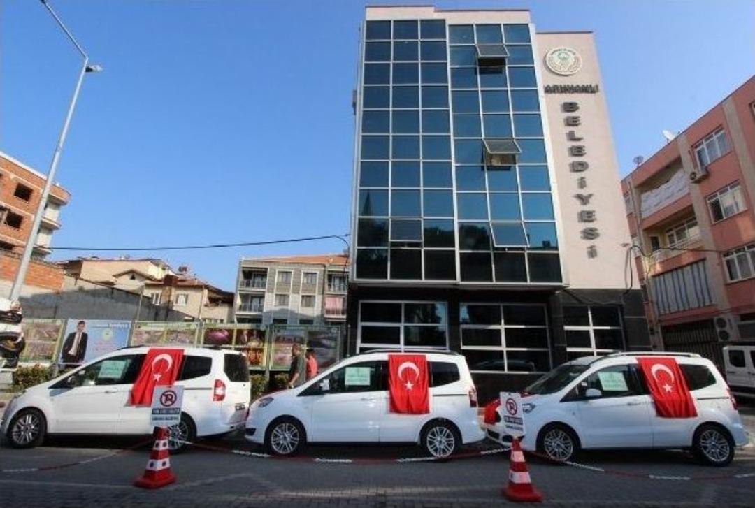 Saruhanlı Belediyesi Ara&ccedil; Filosunu G&uuml;&ccedil;lendirdi