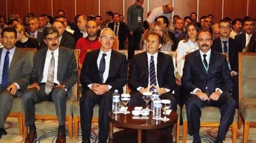 6. Uluslararası Veteriner Ve Gıda Hijyeni Kongresi Başladı