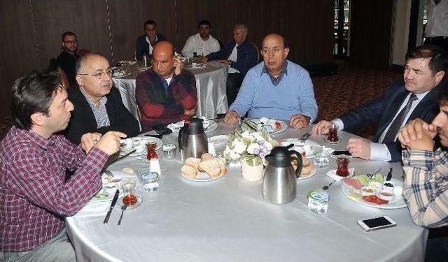 Tgf Başkanı Musa Aydın, Spor M&uuml;d&uuml;rleriyle Buluştu 2