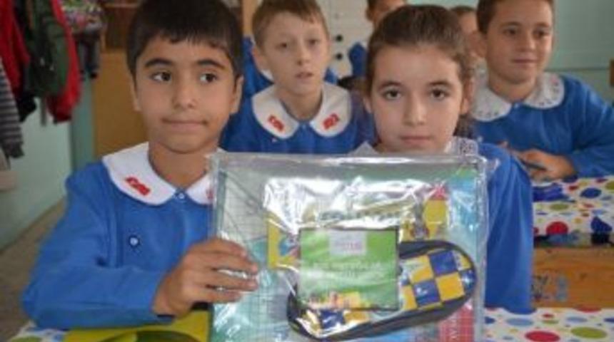 Soma Ve Kırkağa&ccedil;lı &Ccedil;ocuklara Kırtasiye Malzemesi