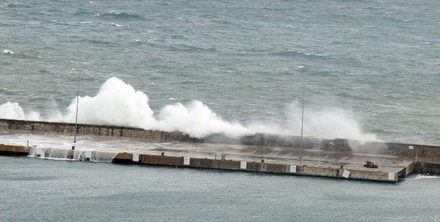 Amasra’da Dev Dalgalar