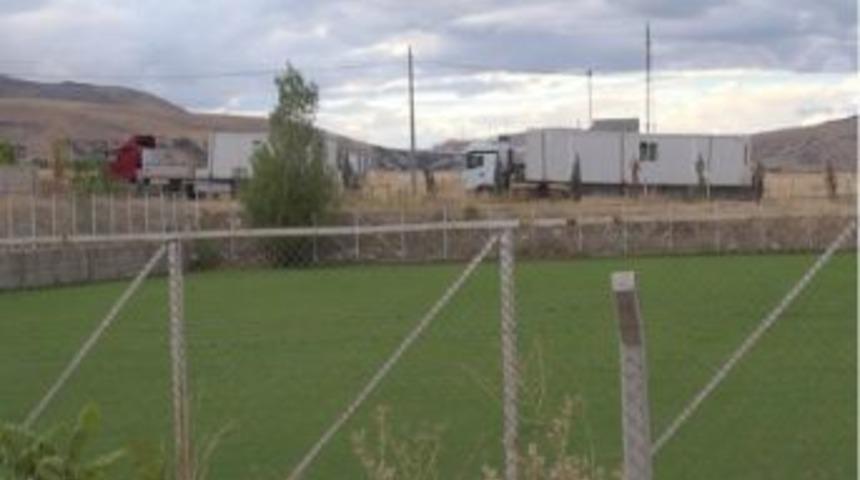 Y&uuml;klenici Firma, Malatya Arena Stadı&rsquo;ndaki Şantiyesini Kaldırdı