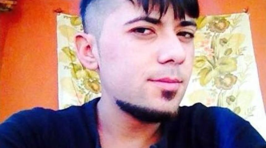 Tır&rsquo;ın Dorsesinin Altında Kalan Gen&ccedil; Hayatını Kaybetti