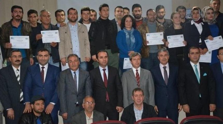 Tatvan&rsquo;da 150 Kursiyere Girişimcilik Sertifikası Verildi