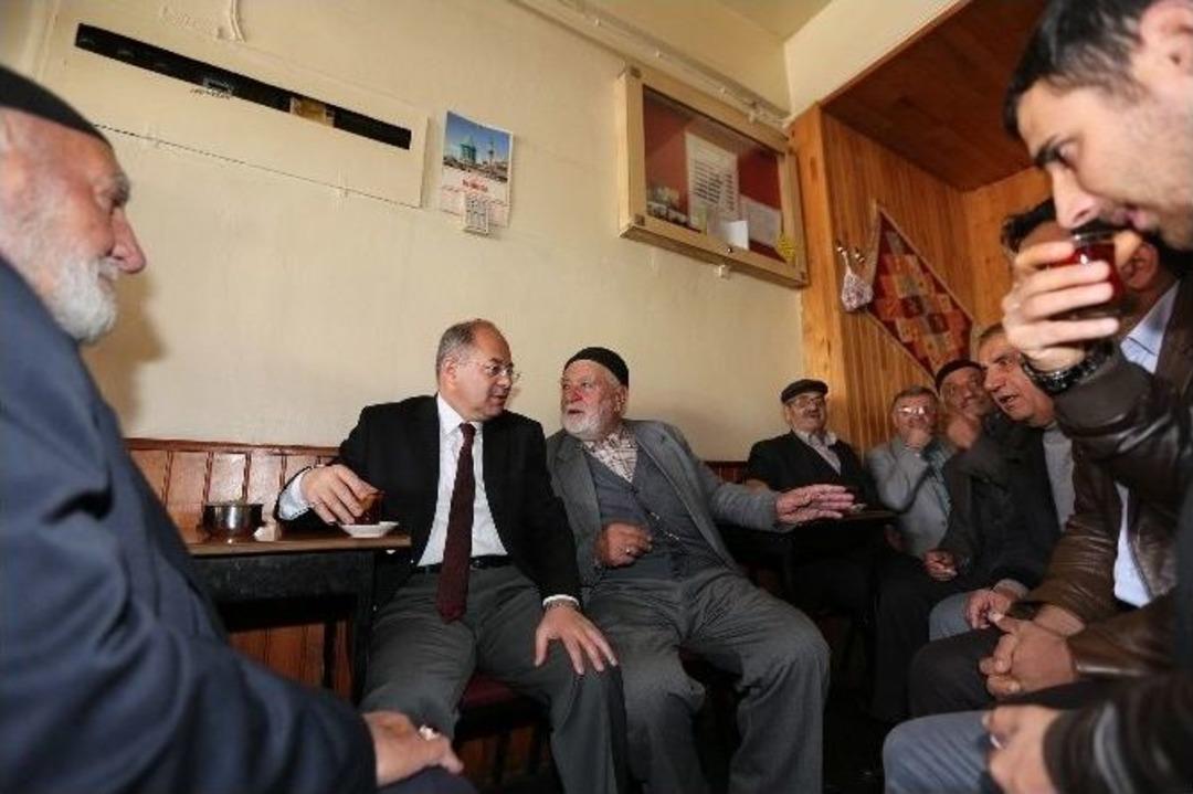 Recep Akdağ&rsquo;a Sevgi Seli