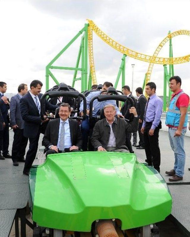 Gökçek, Yabancı Konuklarına Ankara’yı Gezdirdi